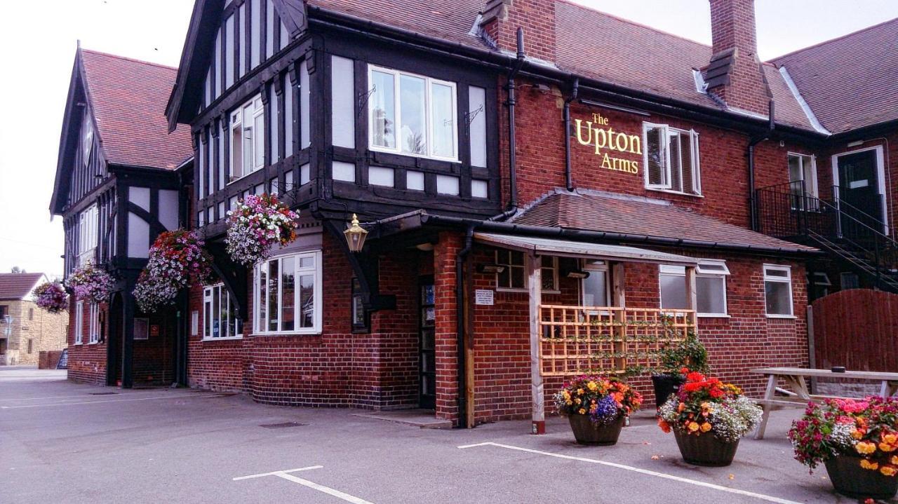 Upton Arms Hotel 庞特佛雷特 外观 照片